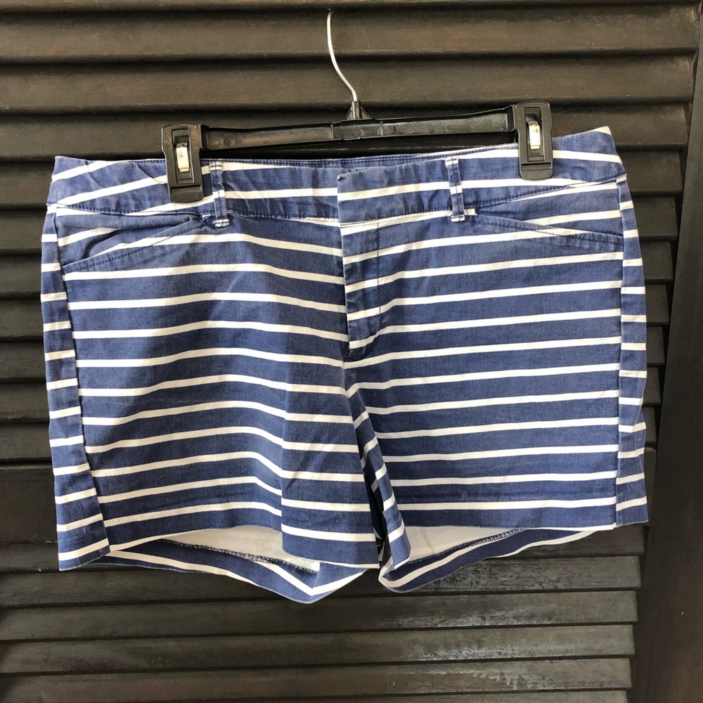 Old Navy Pixie Short